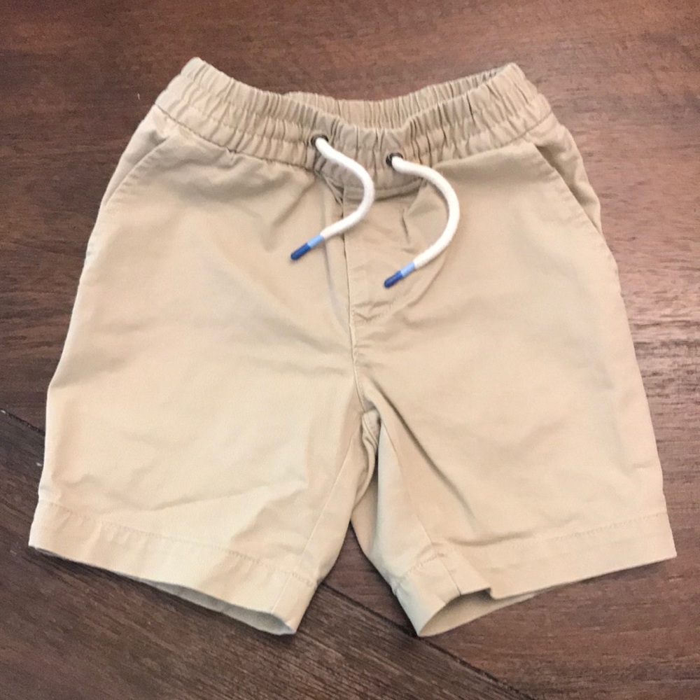Boys gap shorts size XS or 4-5
